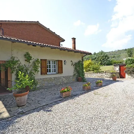 Mimosa Villa *