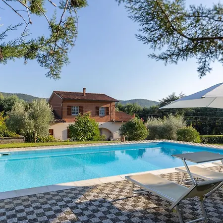Villa Mimosa *